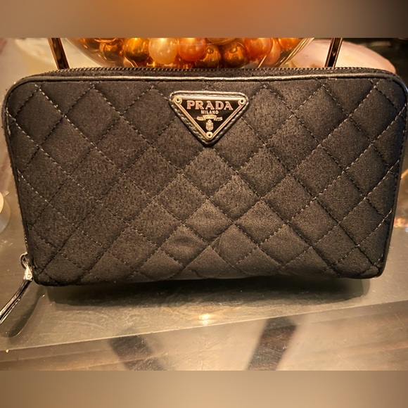 Prada Nylon Black Quilted Zip Around Wallet GUC - Picture 1 of 6